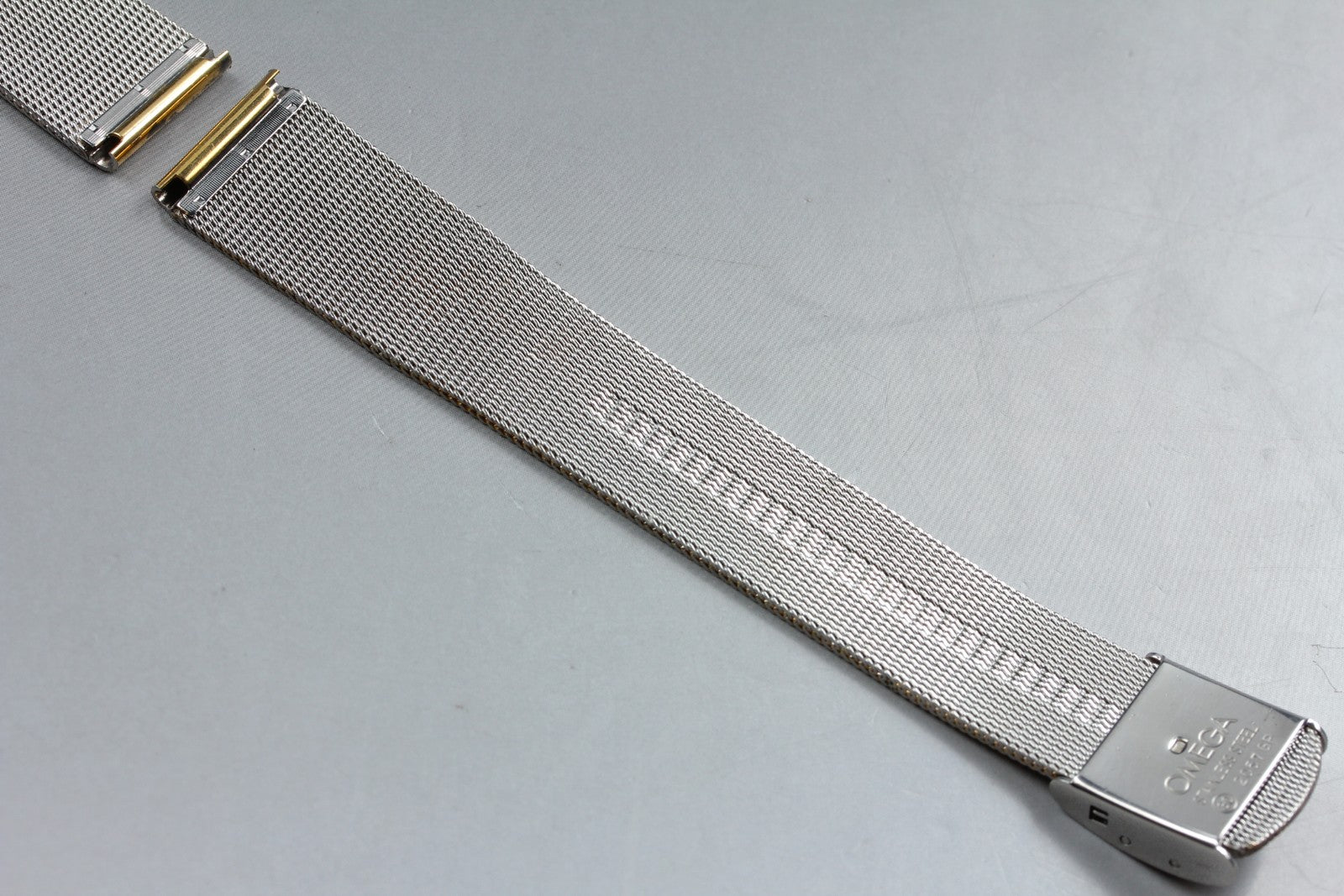 Near MINT OMEGA Milanese/Mesh Band 2057 18mm Gold Plated Bracelet Men's Vintage