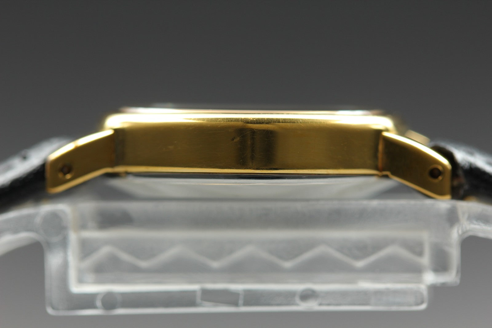 1979 Near MINT OMEGA De Ville 22mm 511.0559 Manual Gold Dial Women's Vintage