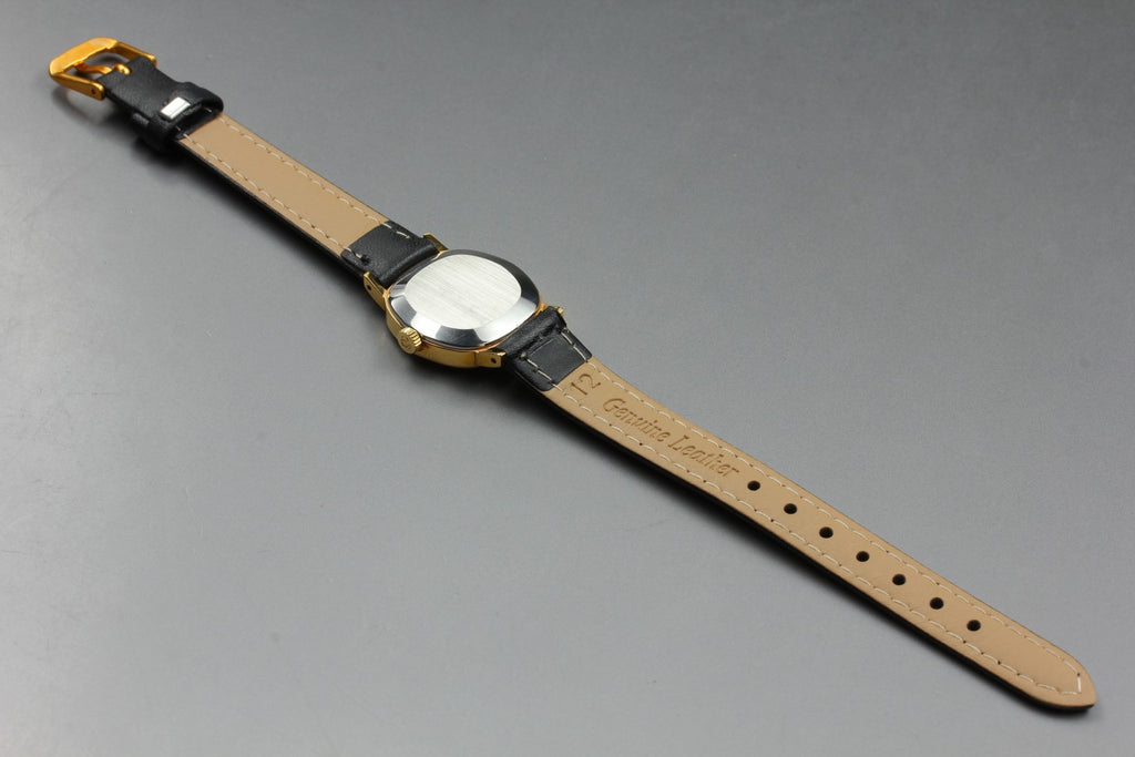 1979 Near MINT OMEGA De Ville 22mm 511.0559 Manual Gold Dial Women's Vintage