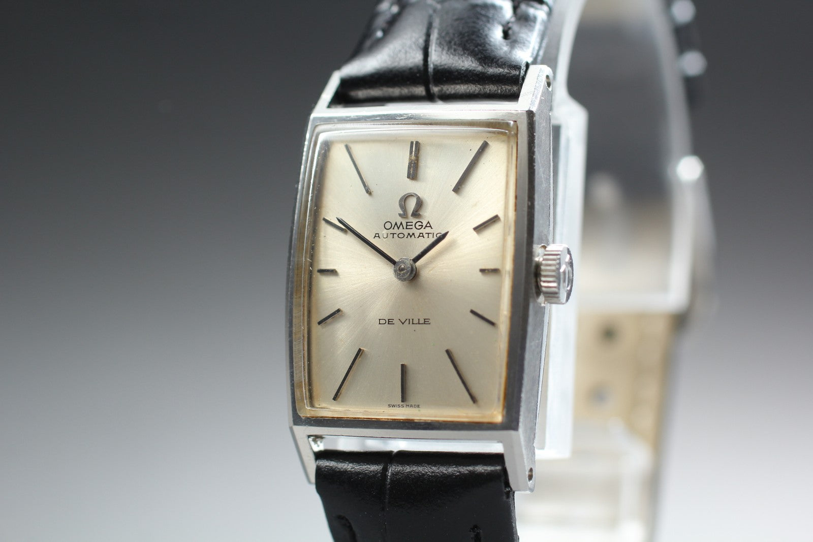 1967 Near MINT OMEGA De Ville 19mm 551.024 Automatic Silver Dial Women's Vintage