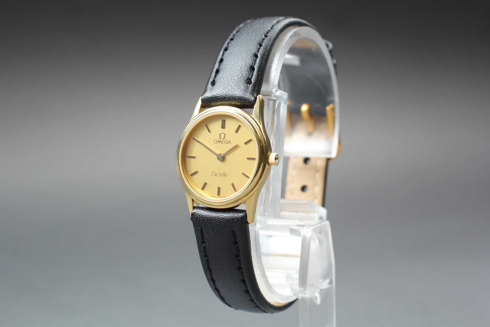 1979 Near MINT/Box OMEGA De Ville 21mm 591.0338 Quartz Gold Dial Women's Vintage