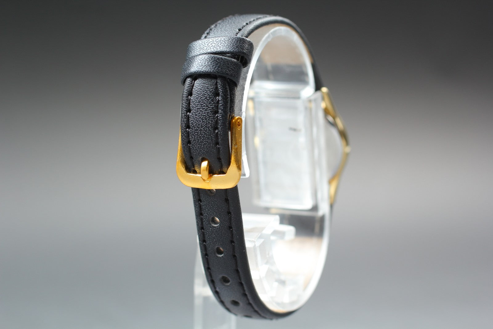 1979 Near MINT/Box OMEGA De Ville 21mm 591.0338 Quartz Gold Dial Women's Vintage