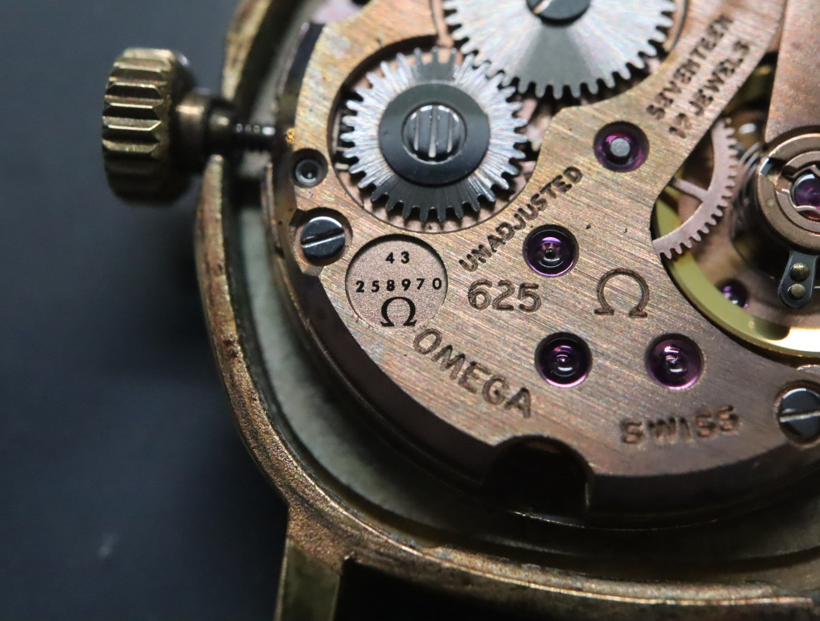 1979 Near MINT OMEGA De Ville 22mm 511.0559 Manual Gold Dial Women's Vintage
