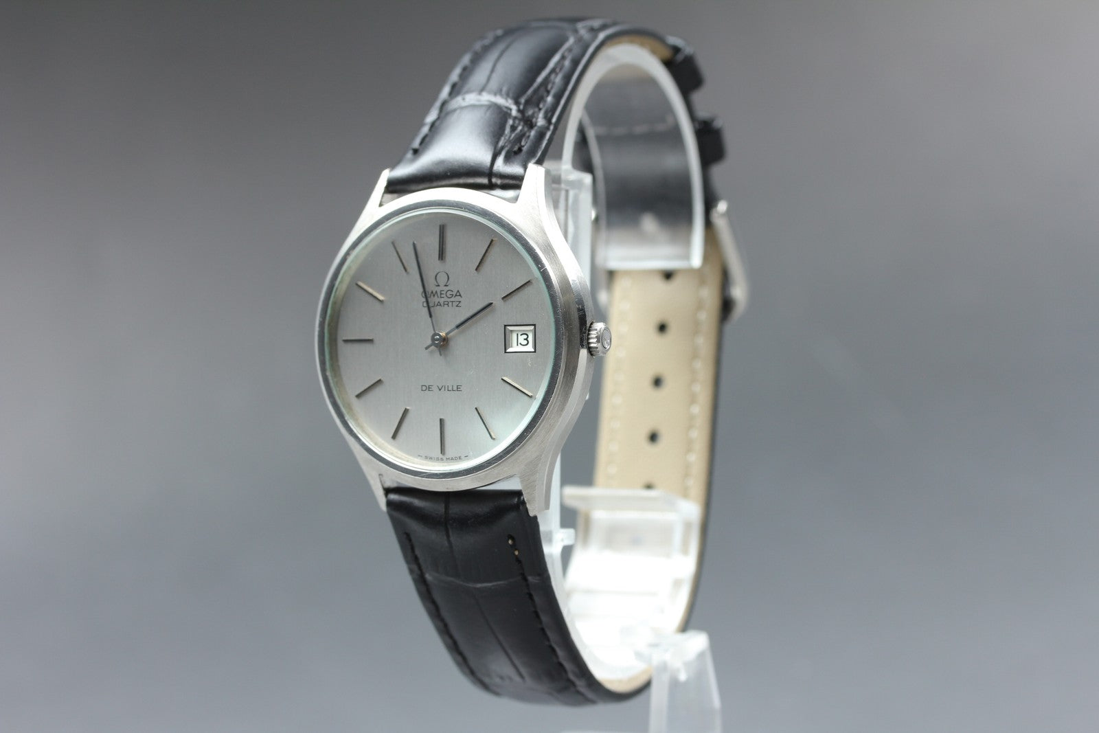 1973 Near MINT OMEGA De Ville 35mm 192.0027 Quartz Silver Dial Men's Vintage