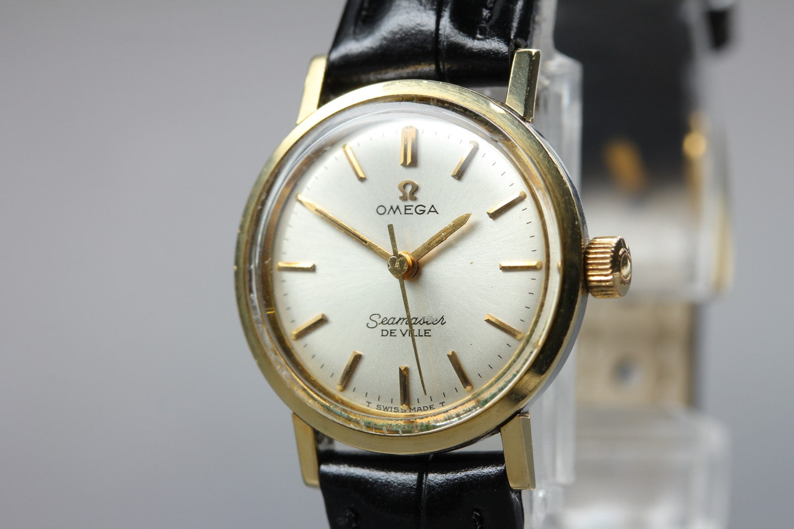 Near MINT OMEGA Seamaster De Ville 22mm Manual Wind Silver Dial Women's Vintage
