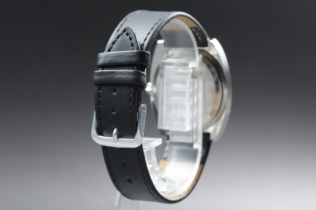 1977 Near MINT OMEGA Seamaster 35mm 196.0081 Quartz Silver Dial Men's Vintage