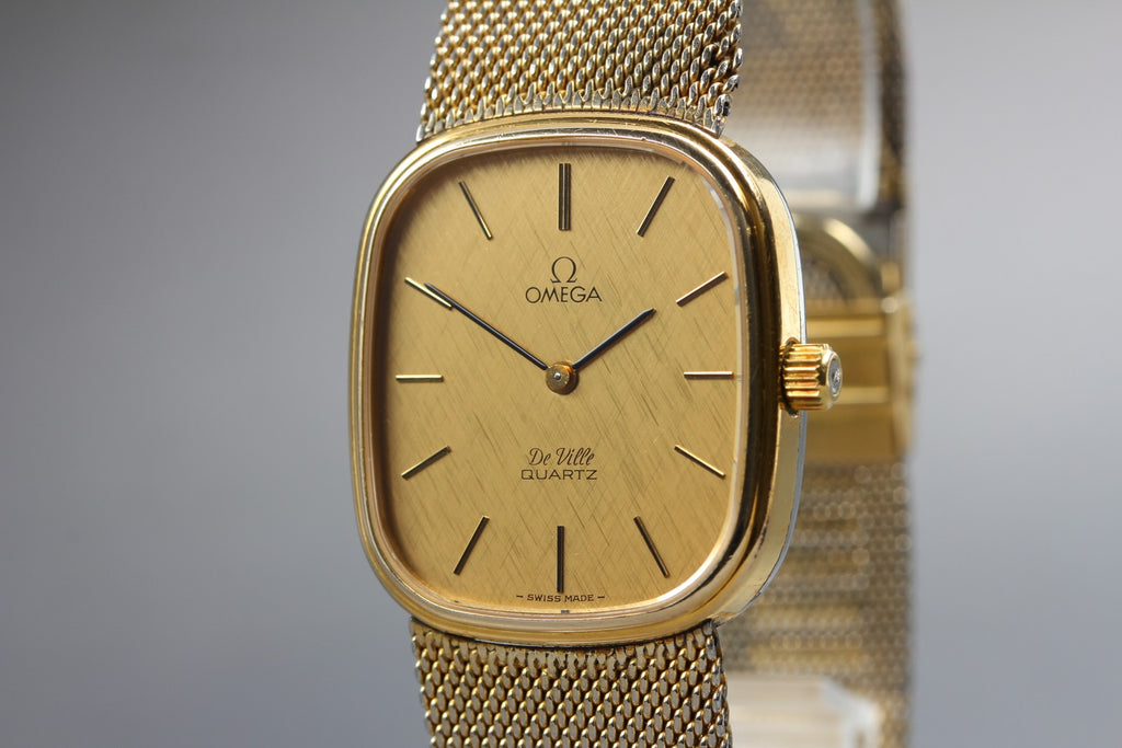 1979 Near MINT OMEGA De Ville 28mm 191.0064 Quartz Gold Dial Men's Watch Vintage