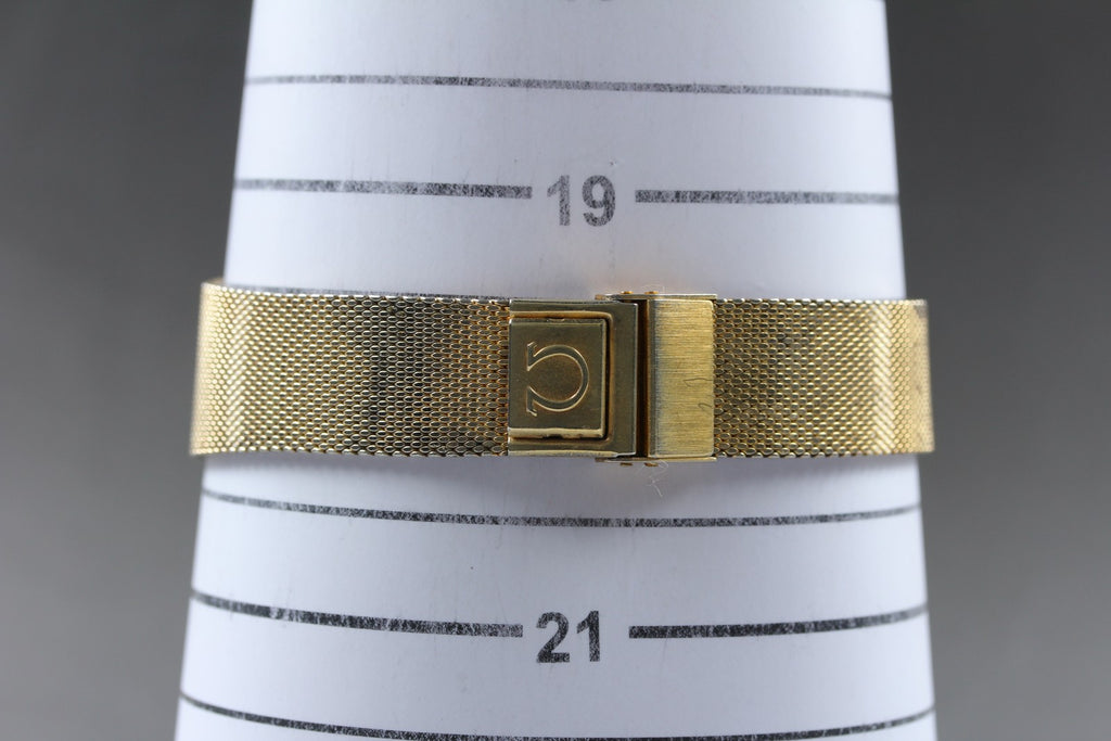 1979 Near MINT OMEGA De Ville 28mm 191.0064 Quartz Gold Dial Men's Watch Vintage