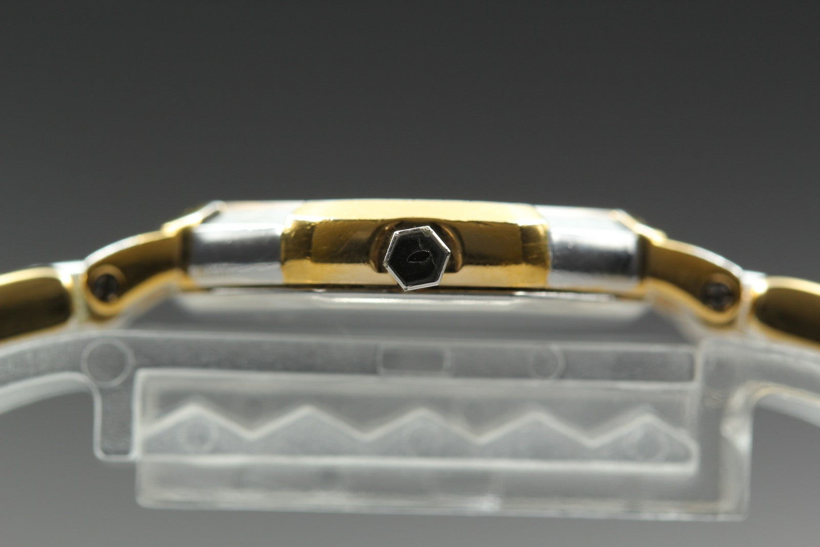 Near MINT Yves Saint Laurent 2200-241762 23mm Quartz Gold Octagon Women Vintage