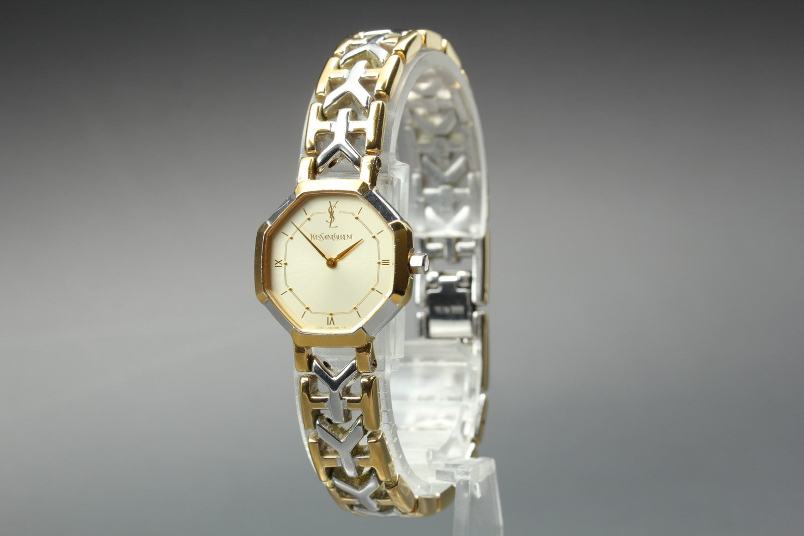 Near MINT Yves Saint Laurent 2200-241762 23mm Quartz Gold Octagon Women Vintage