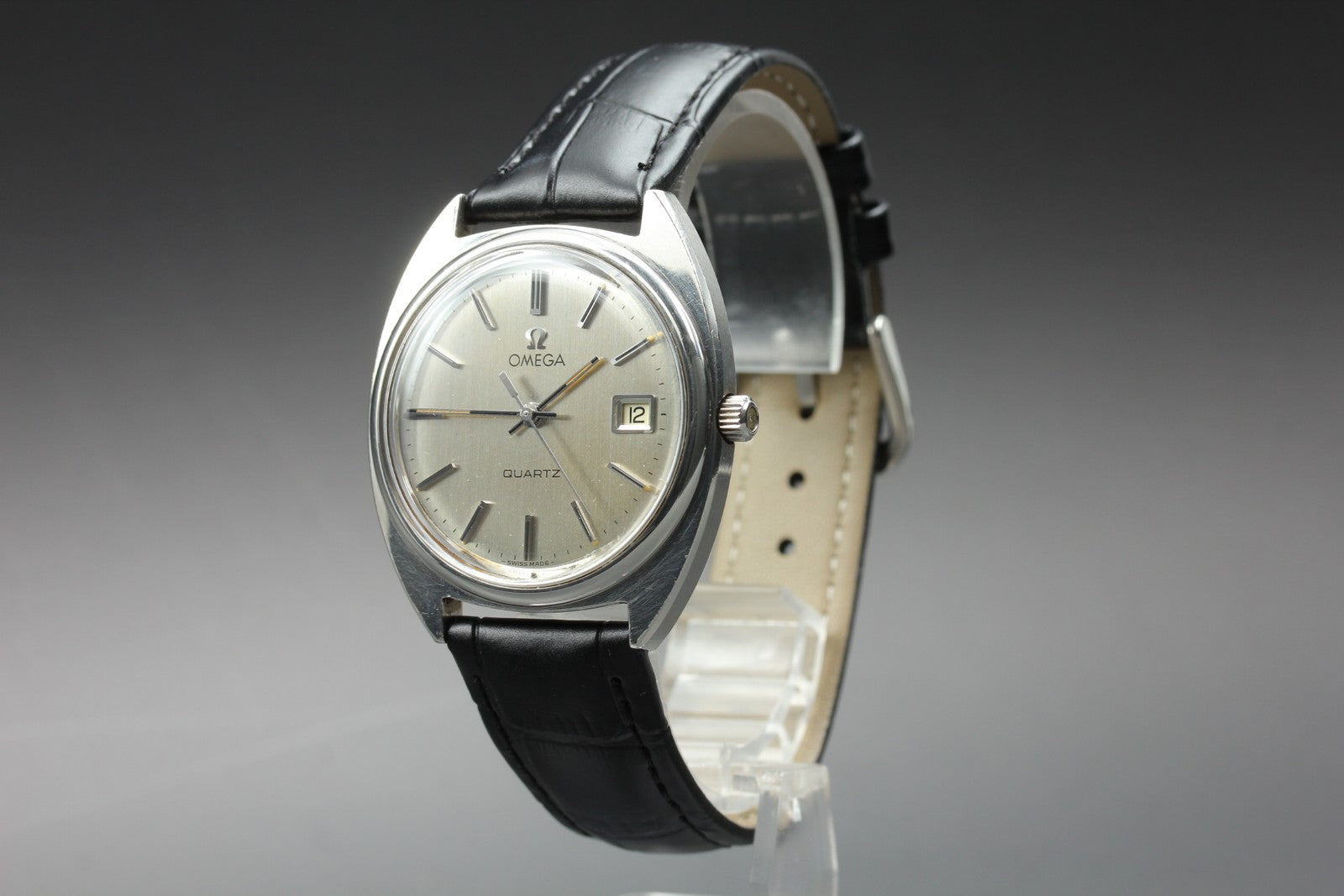 1979 Near MINT OMEGA 35mm 196.0121 Quartz Silver Dial Men's Watch Vintage