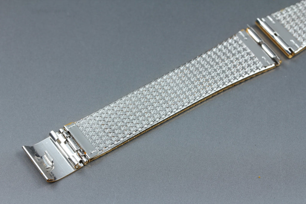 Near MINT OMEGA Milanese/Mesh Band 18mm Stainless steel Gold Plated Men Vintage