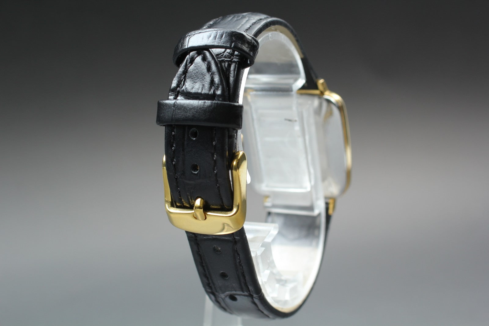 1974 Near MINT OMEGA Geneve 27mm 511.0415 Manual Wind Gold Roman Women's Vintage