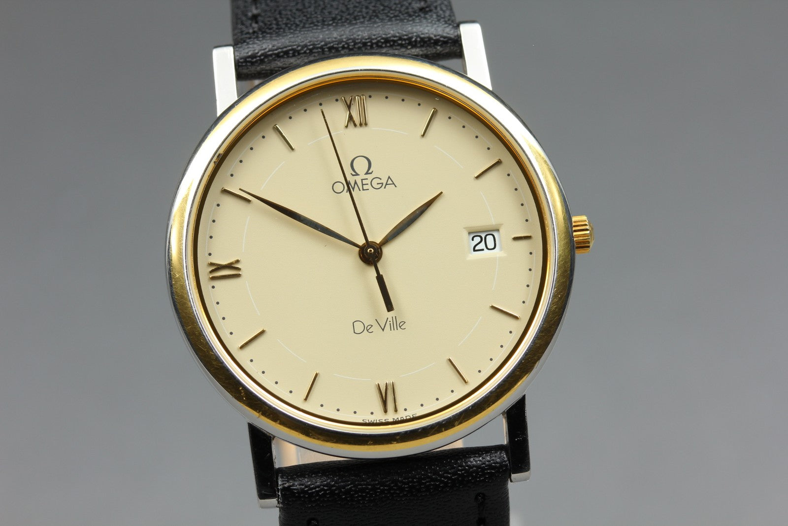 1993 Near MINT OMEGA De Ville 32mm 196.2430 Quartz Roman Dial Men's Vintage
