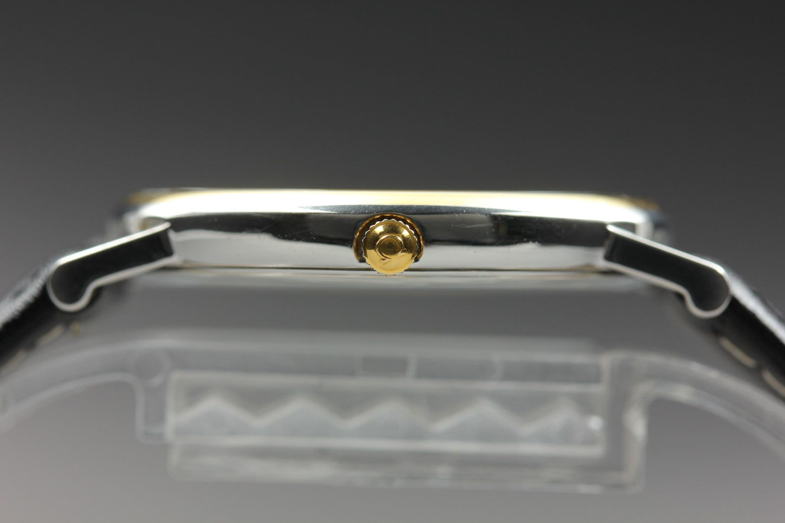 1993 Near MINT OMEGA De Ville 32mm 196.2430 Quartz Roman Dial Men's Vintage