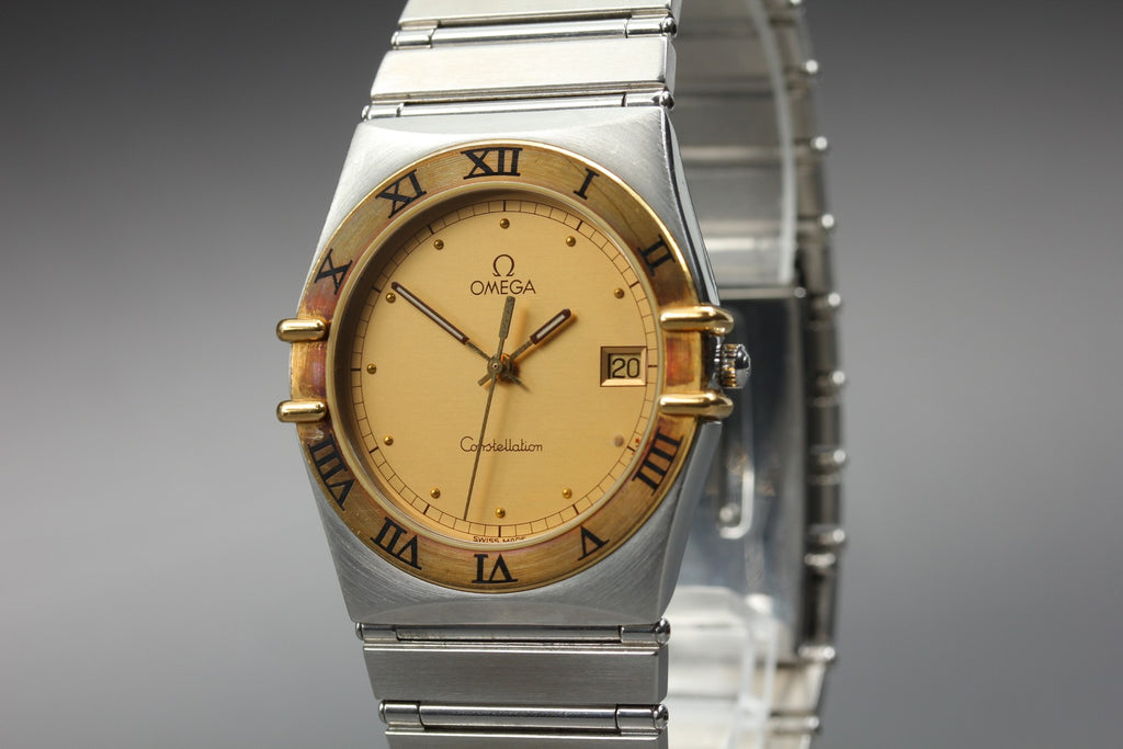 Near MINT OMEGA Constellation 32mm 396.1070 Quartz 18k Bezel Gold Men's Vintage