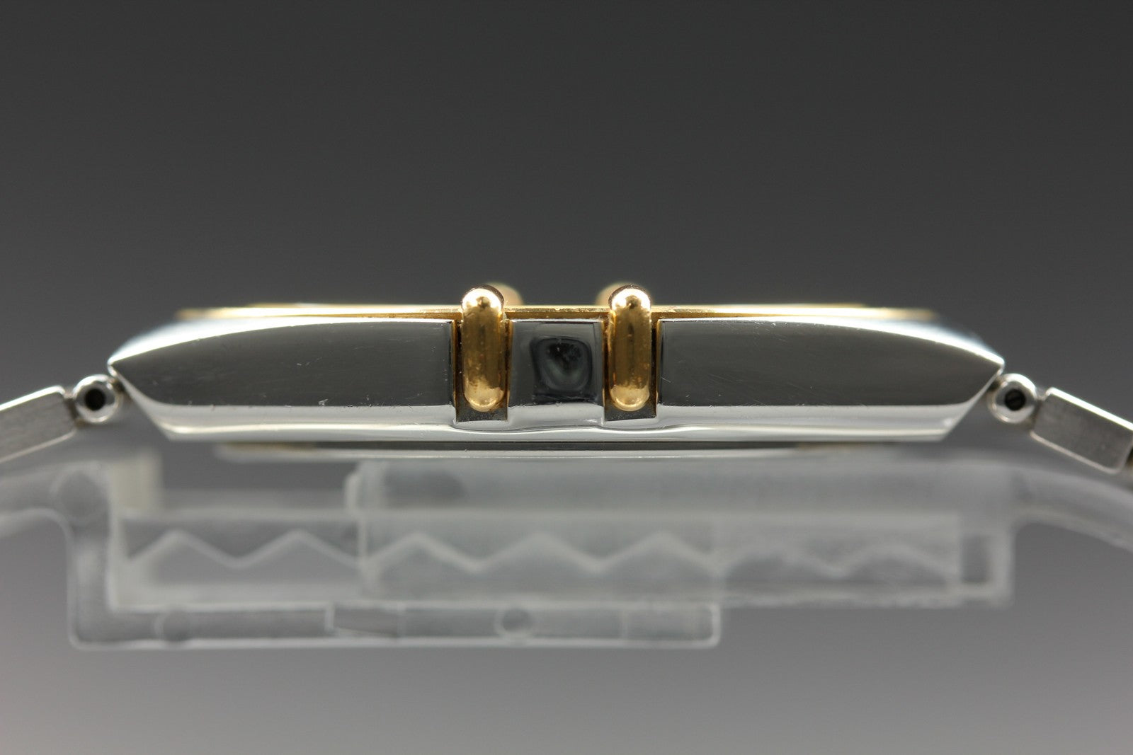 Near MINT OMEGA Constellation 32mm 396.1070 Quartz 18k Bezel Gold Men's Vintage