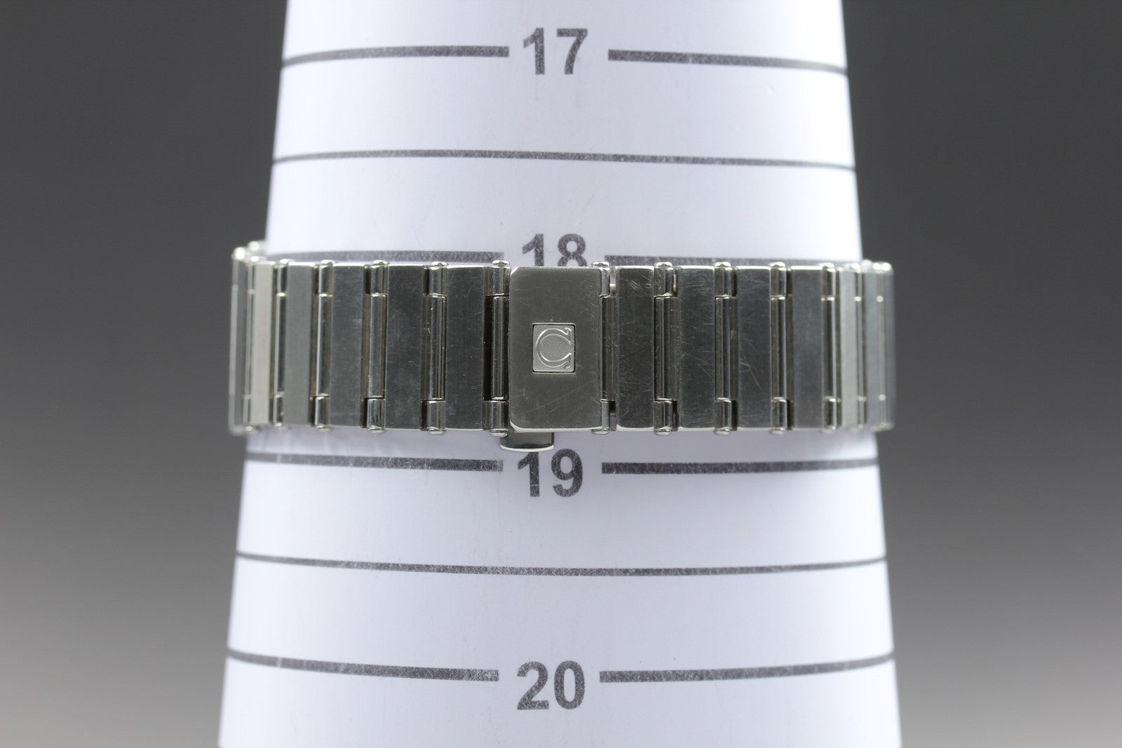Near MINT OMEGA Constellation 32mm 396.1070 Quartz 18k Bezel Gold Men's Vintage