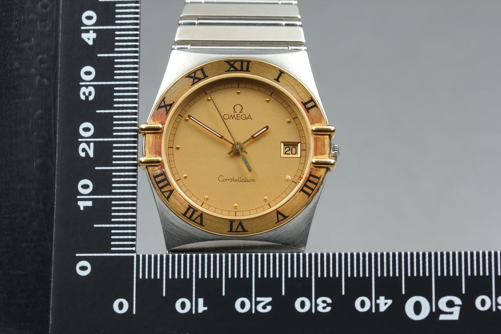 Near MINT OMEGA Constellation 32mm 396.1070 Quartz 18k Bezel Gold Men's Vintage