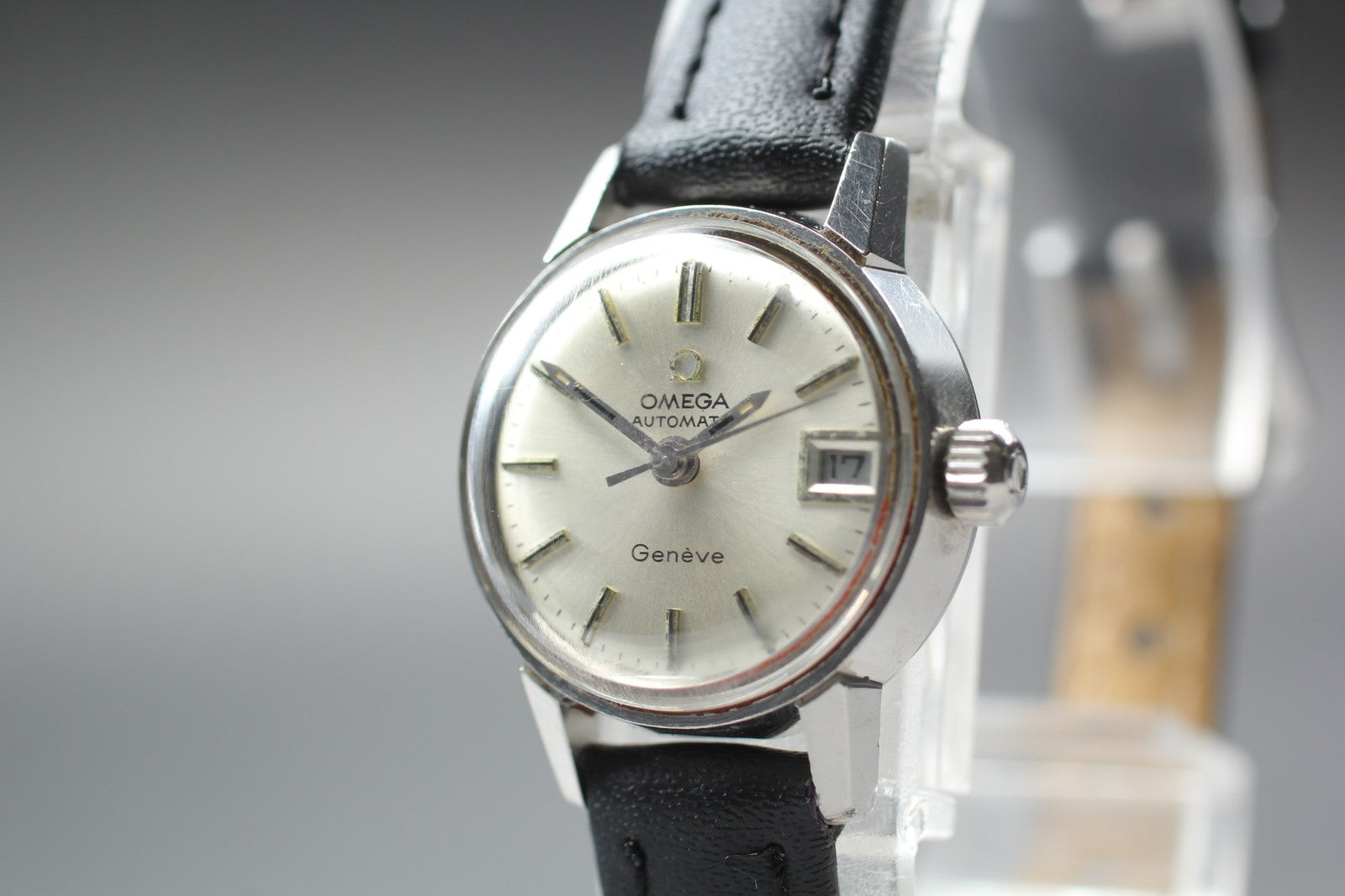 1970 Near MINT OMEGA Geneve 21mm 566.002 Automatic Silver Dial Women's Vintage