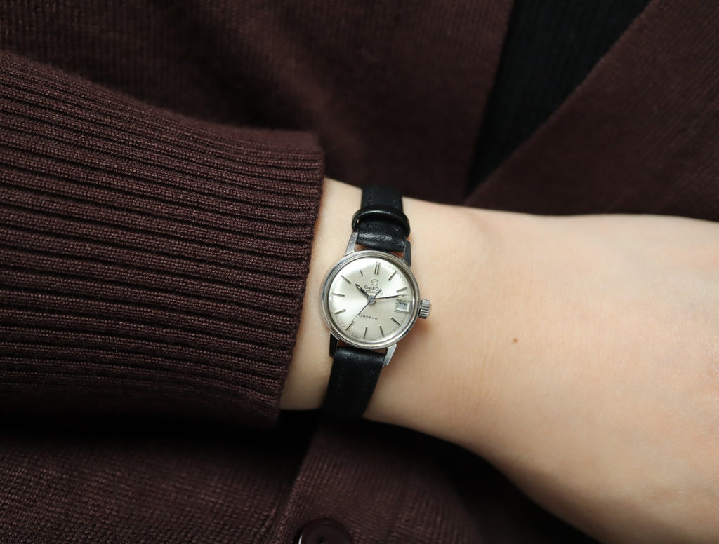 1970 Near MINT OMEGA Geneve 21mm 566.002 Automatic Silver Dial Women's Vintage