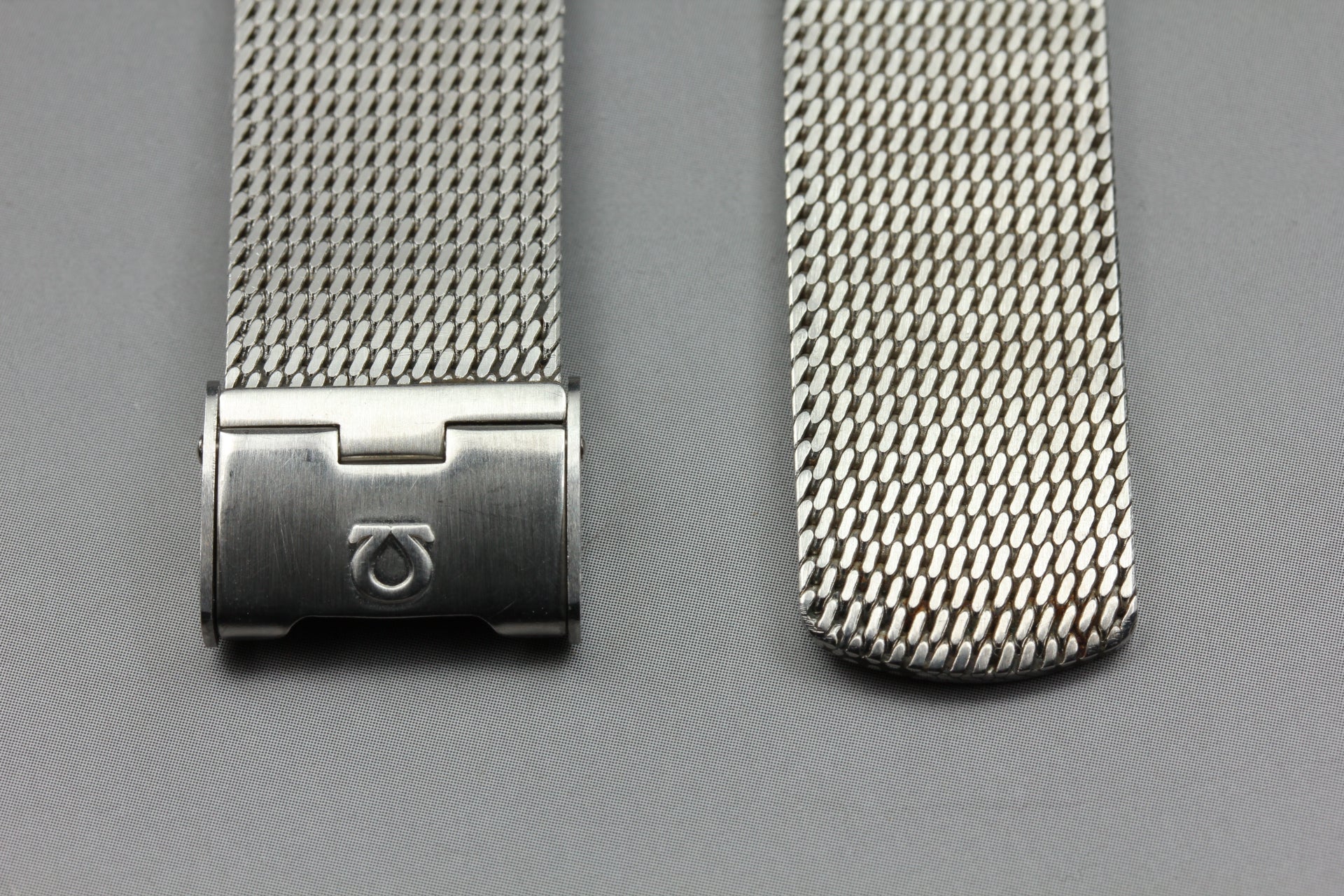 Near MINT OMEGA Milanese/Mesh Band 2039 18mm Stainless steel Silver Men Vintage