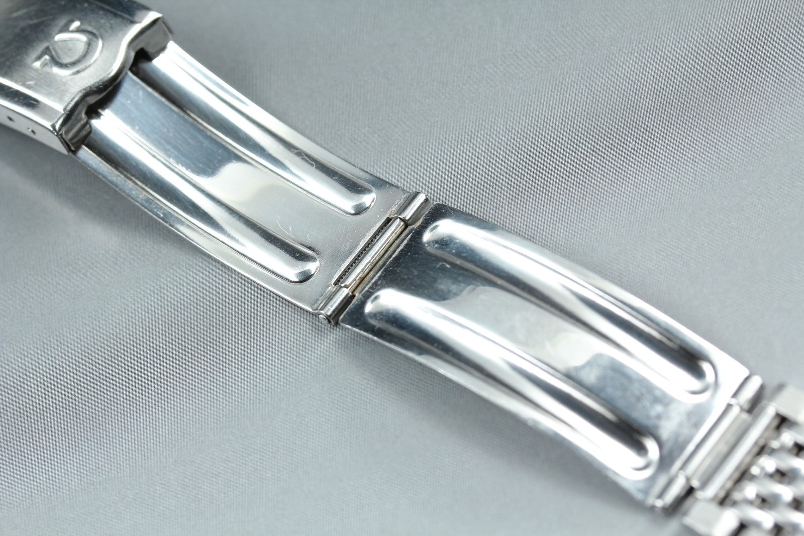 Near MINT OMEGA Beads of Rice Bracelet FF570/1037 18mm Silver Men's Vintage