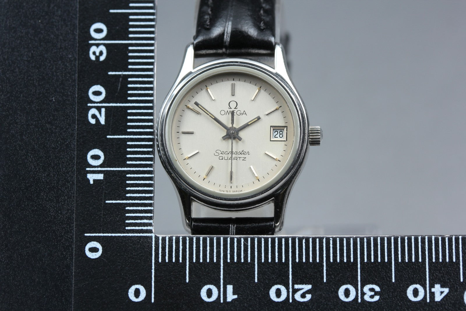 1983 OMEGA Seamaster 23mm 596.0044 Quartz Silver Dial Women's Vintage Exc+5
