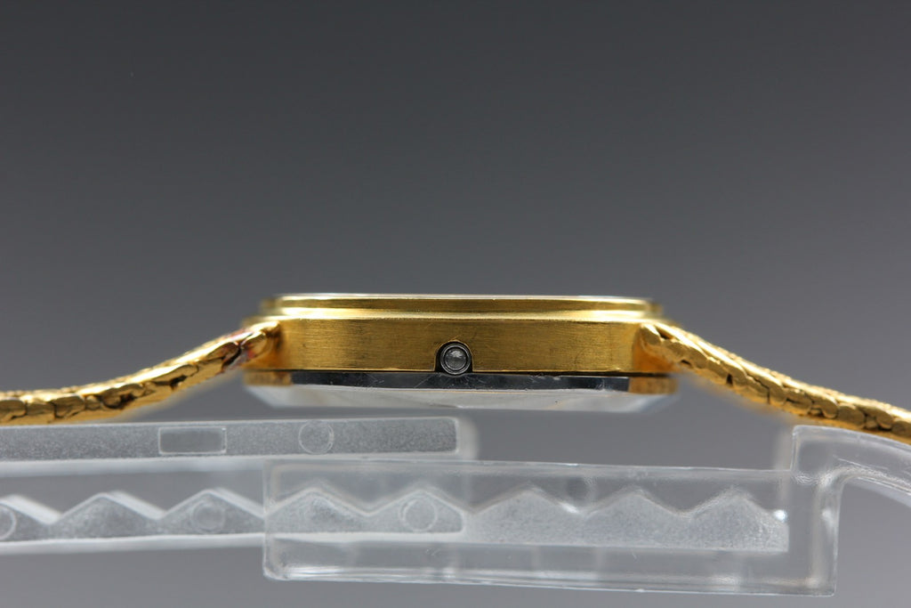 1981 Near MINT OMEGA De Ville 20mm 591.156 Quartz Gold Dial Women's Vintage