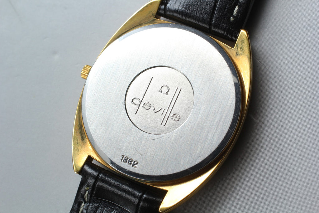 1980 Near MINT OMEGA De Ville 34mm 196.0144 Quartz Gold Dial Men's Watch Vintage