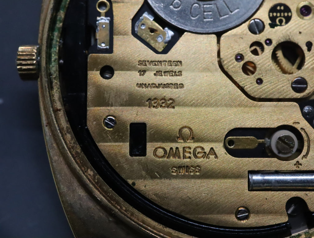 1980 Near MINT OMEGA De Ville 34mm 196.0144 Quartz Gold Dial Men's Watch Vintage