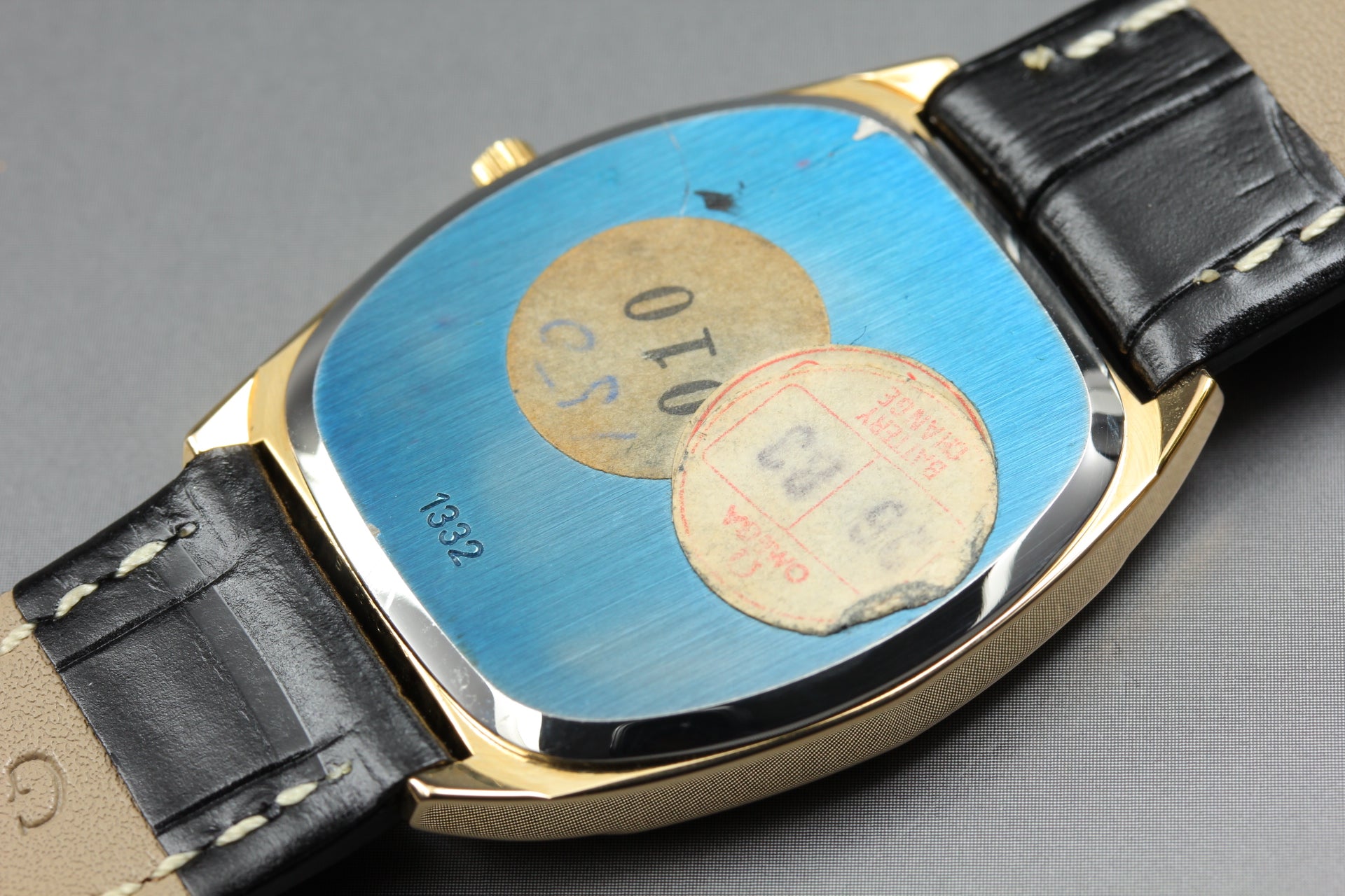 1980 Top MINT OMEGA De Ville 33mm 192.0046 Quartz Gold Dial Men's Watch Vintage
