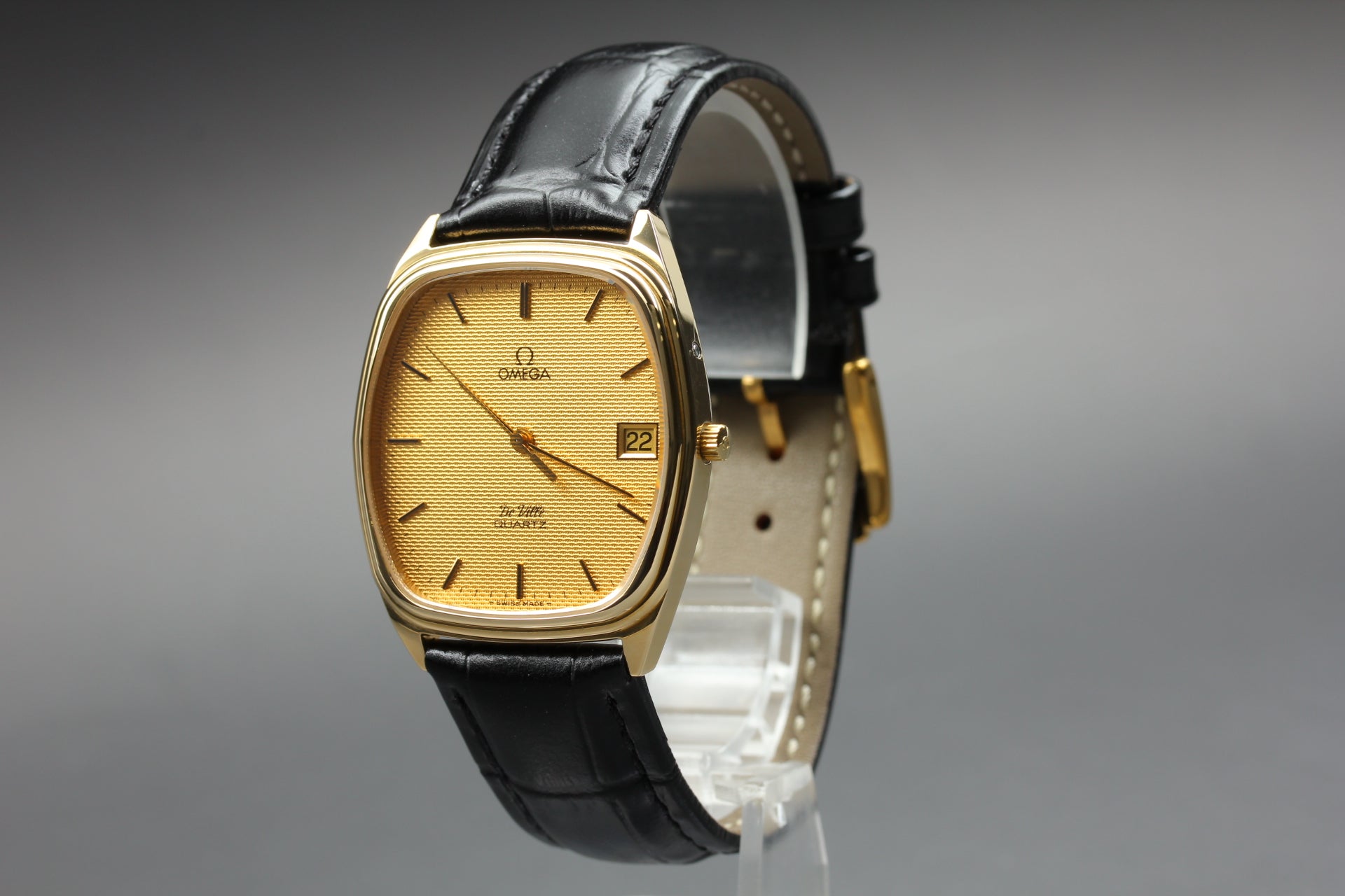 1980 Top MINT OMEGA De Ville 33mm 192.0046 Quartz Gold Dial Men's Watch Vintage