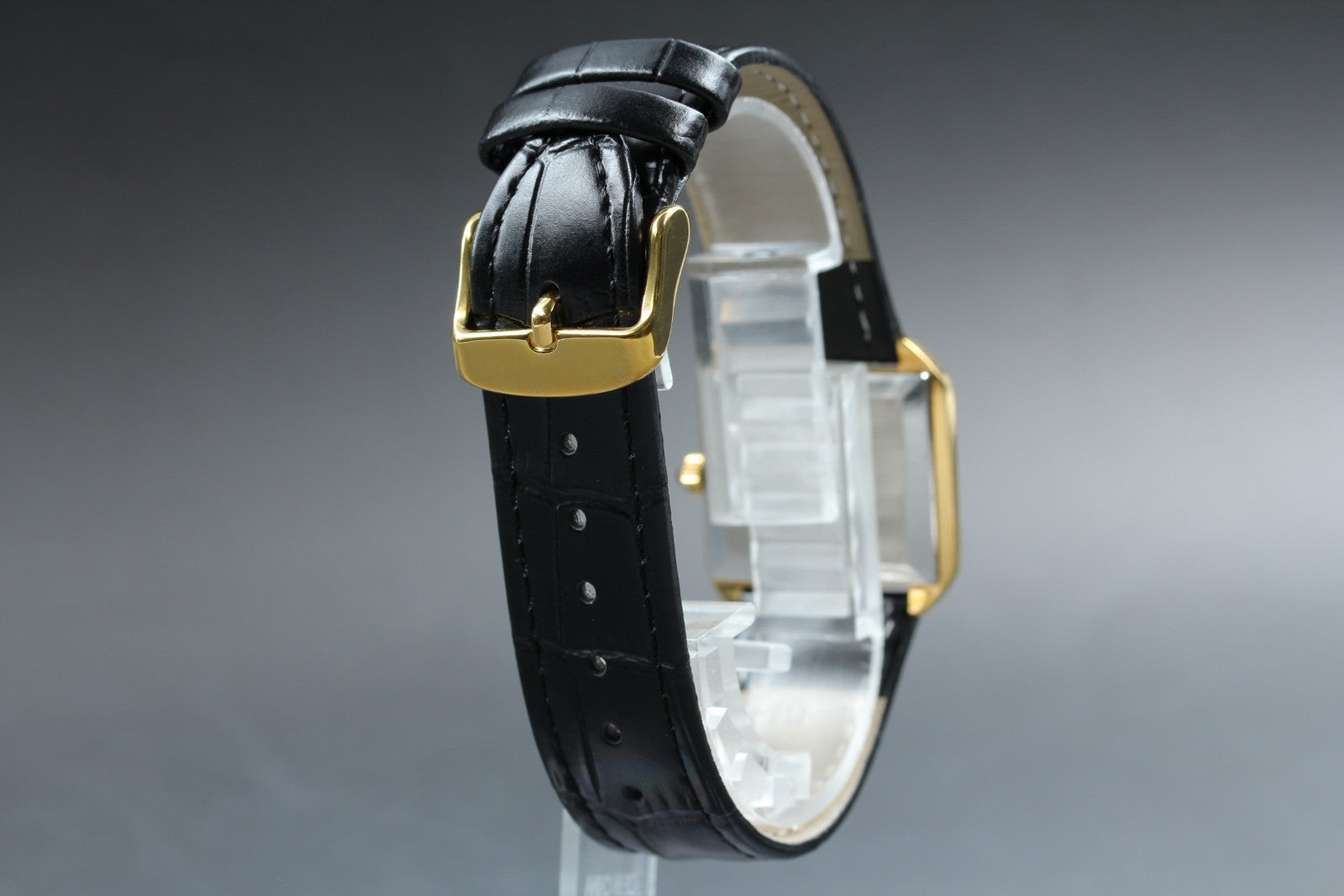 1978 Near MINT OMEGA De Ville 28mm 511.0504 Manual Gold Roman Dial Women Vintage