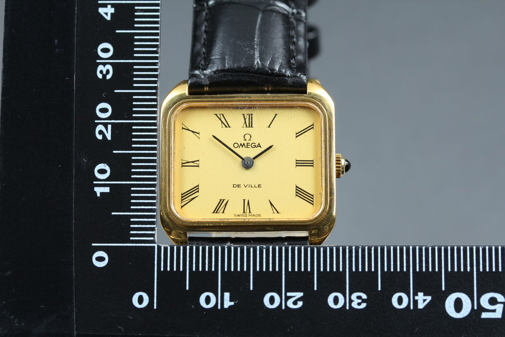 1978 Near MINT OMEGA De Ville 28mm 511.0504 Manual Gold Roman Dial Women Vintage