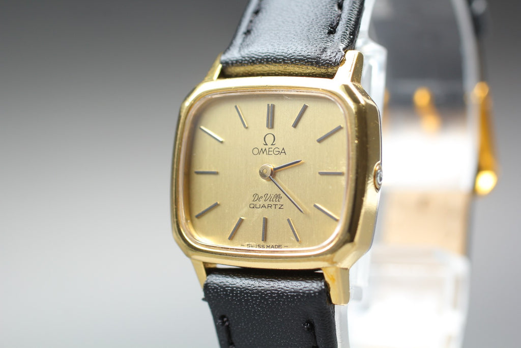 1978 Near MINT OMEGA De Ville 23mm 591.0049 Quartz Gold Dial Women's Vintage