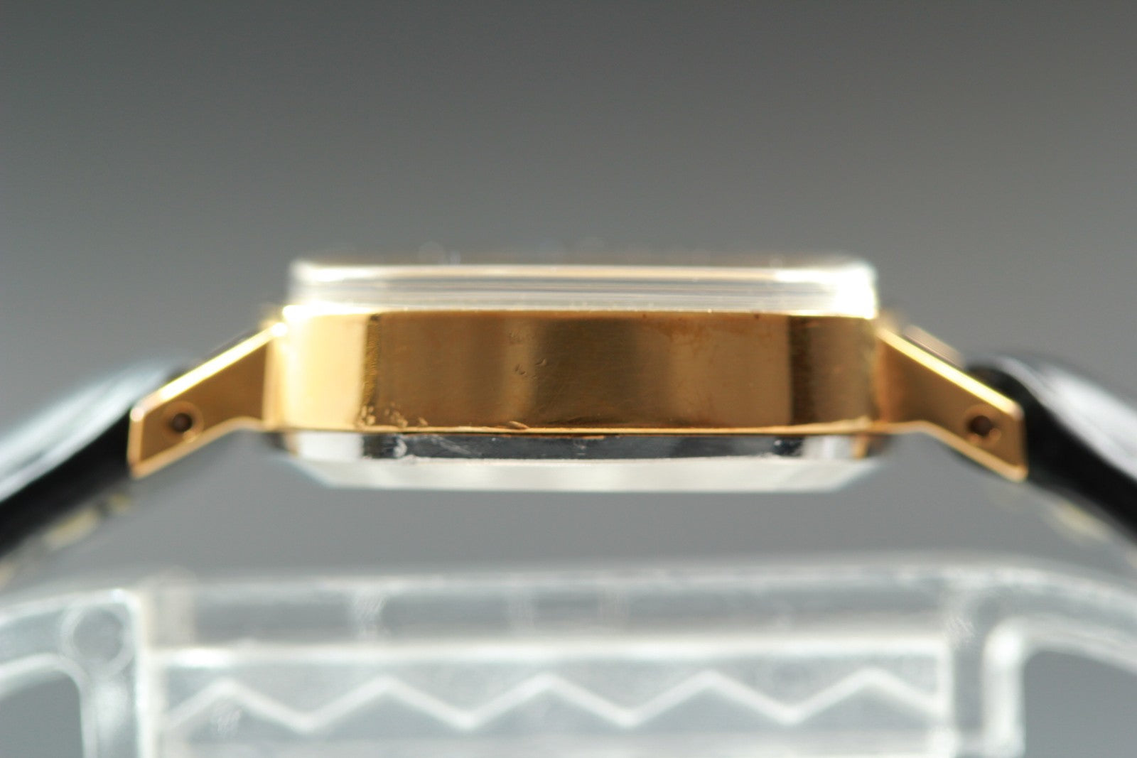 1978 Near MINT OMEGA De Ville 24mm 511.0413 Manual Gold Dial Women's Vintage