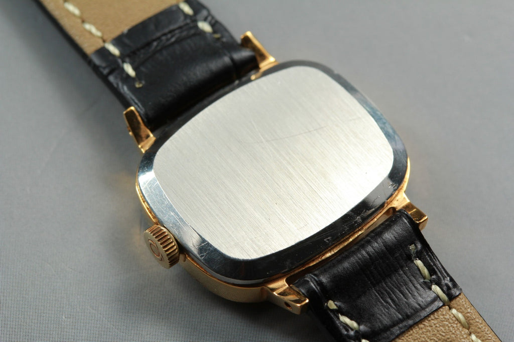 1978 Near MINT OMEGA De Ville 24mm 511.0413 Manual Gold Dial Women's Vintage