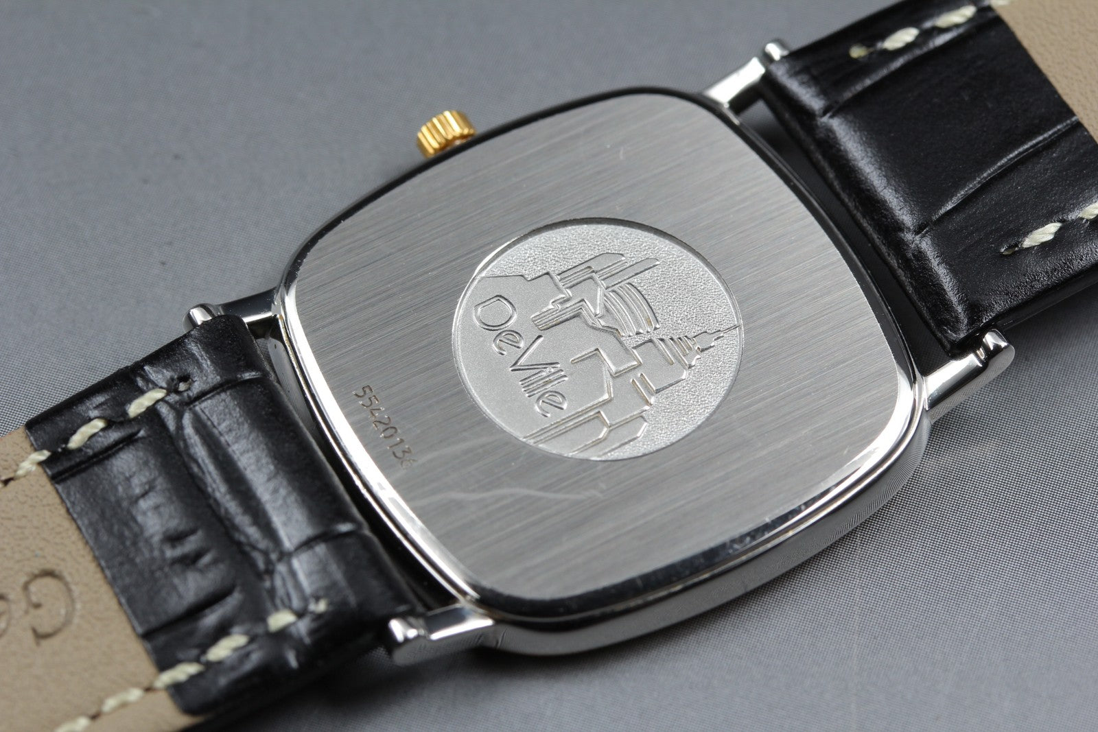 1996 Near MINT OMEGA De Ville 30mm 195.3378 Quartz Roman Dial Men's Vintage