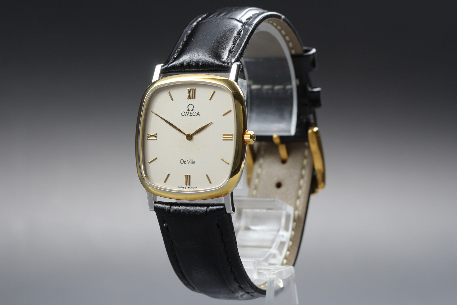 1996 Near MINT OMEGA De Ville 30mm 195.3378 Quartz Roman Dial Men's Vintage