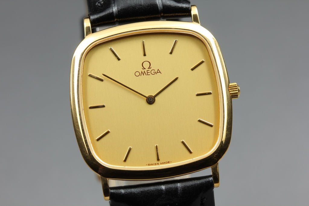 1989 Near MINT OMEGA De Ville 30mm 195.0077.2 Quartz Gold Dial Men's Vintage