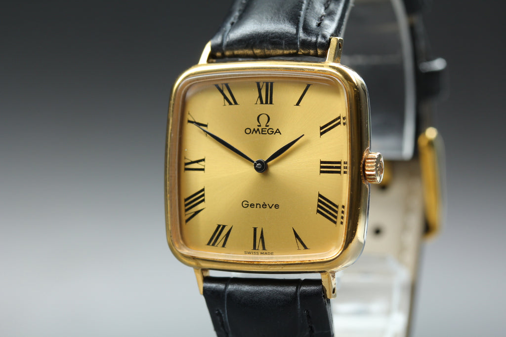1974 Near MINT OMEGA Geneve 27mm 511.0415 Manual Gold Roman Dial Women's Vintage