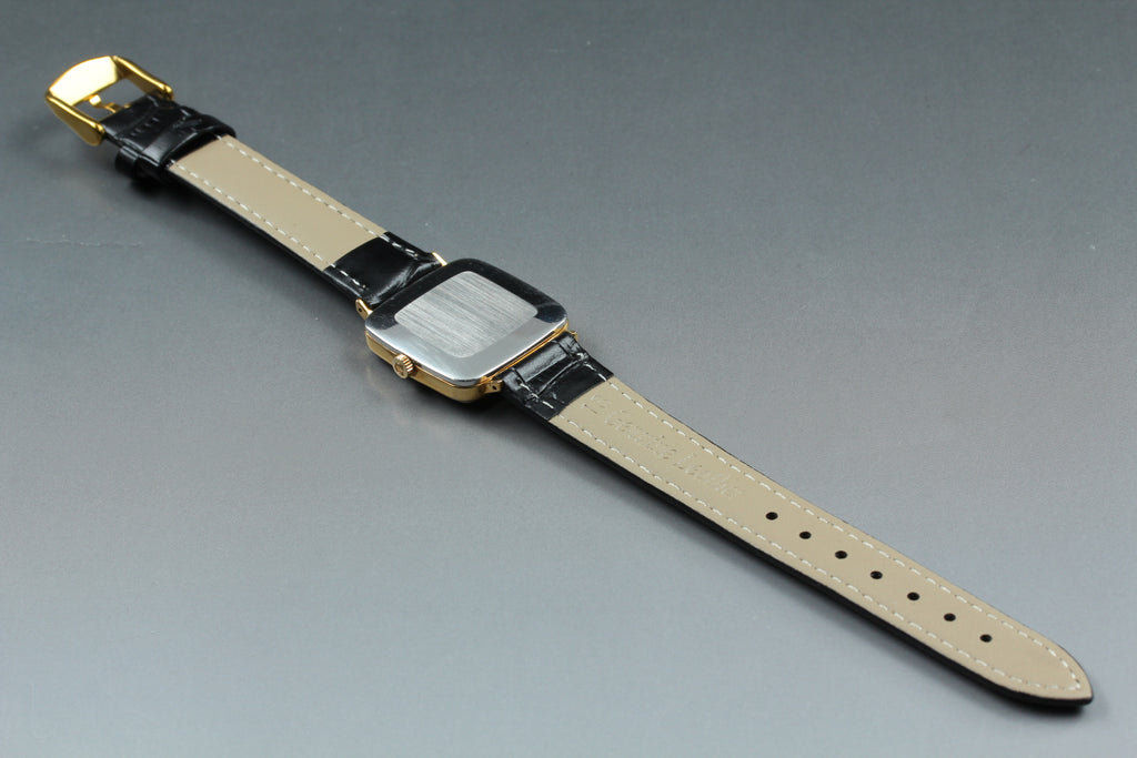 1974 Near MINT OMEGA Geneve 27mm 511.0415 Manual Gold Roman Dial Women's Vintage