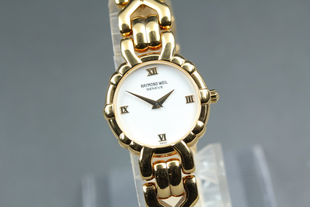 Near MINT Raymond Weil Geneve 3747 24mm Quartz White Roman Dial Women's Vintage