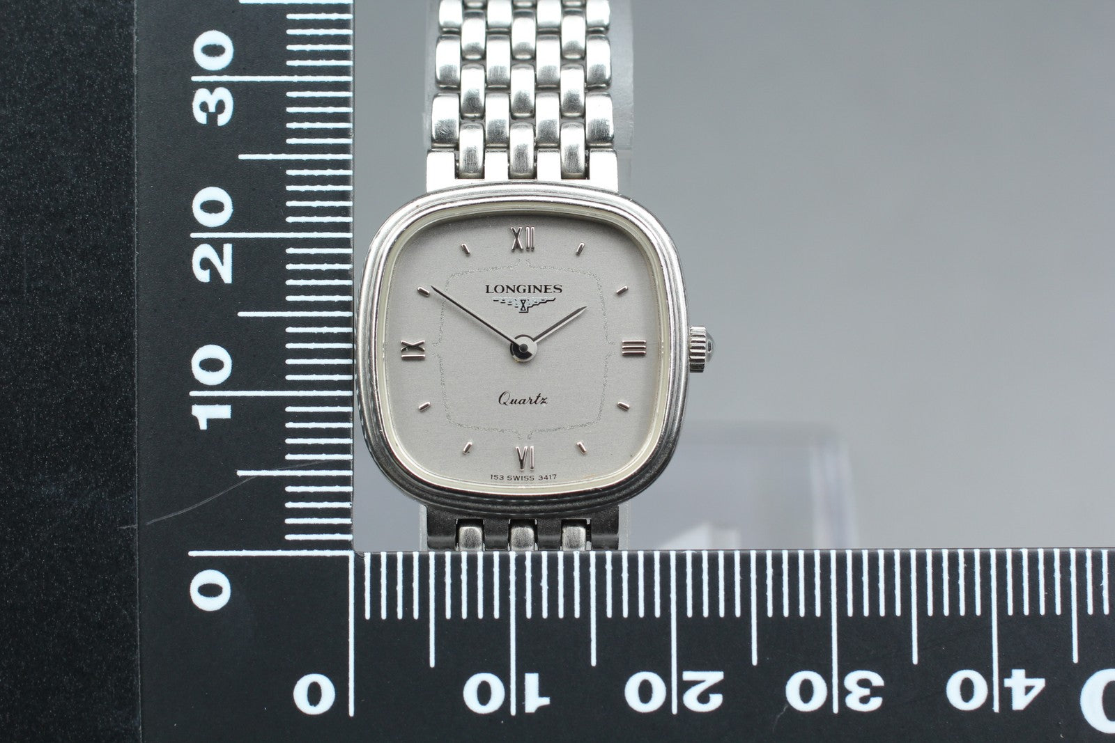 Near MINT Longines 153 3417 21mm Quartz Silver Roman Dial Women's Watch Vintage