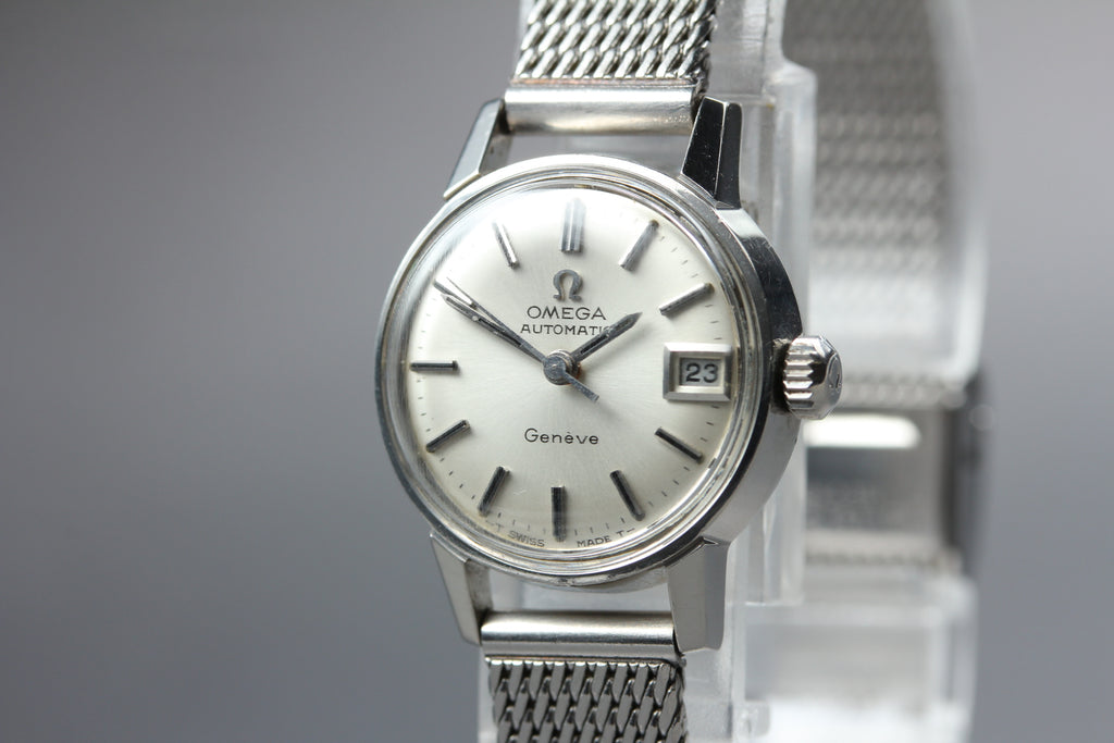1969 Near MINT OMEGA Geneve 21mm 566.002 Automatic Silver Dial Women's Vintage
