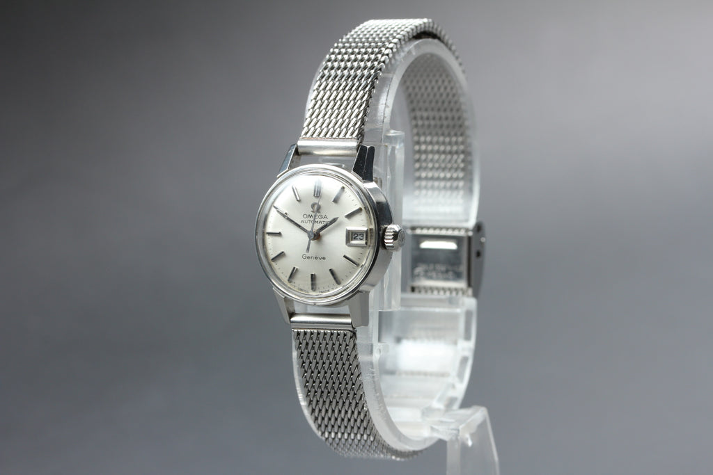 1969 Near MINT OMEGA Geneve 21mm 566.002 Automatic Silver Dial Women's Vintage