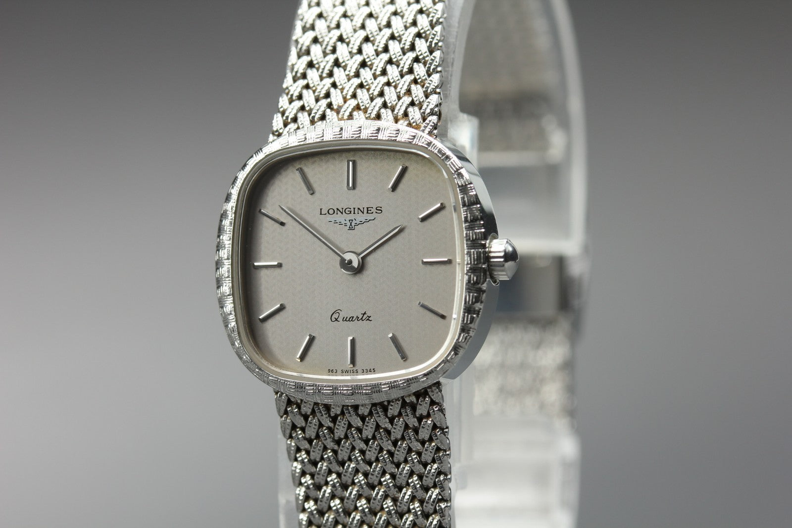 Near MINT LONGINES 963 3345 21mm Quartz L963.2 Silver Dial Women's Watch Vintage
