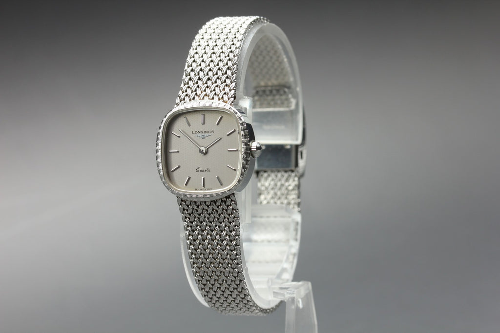Near MINT LONGINES 963 3345 21mm Quartz L963.2 Silver Dial Women's Watch Vintage