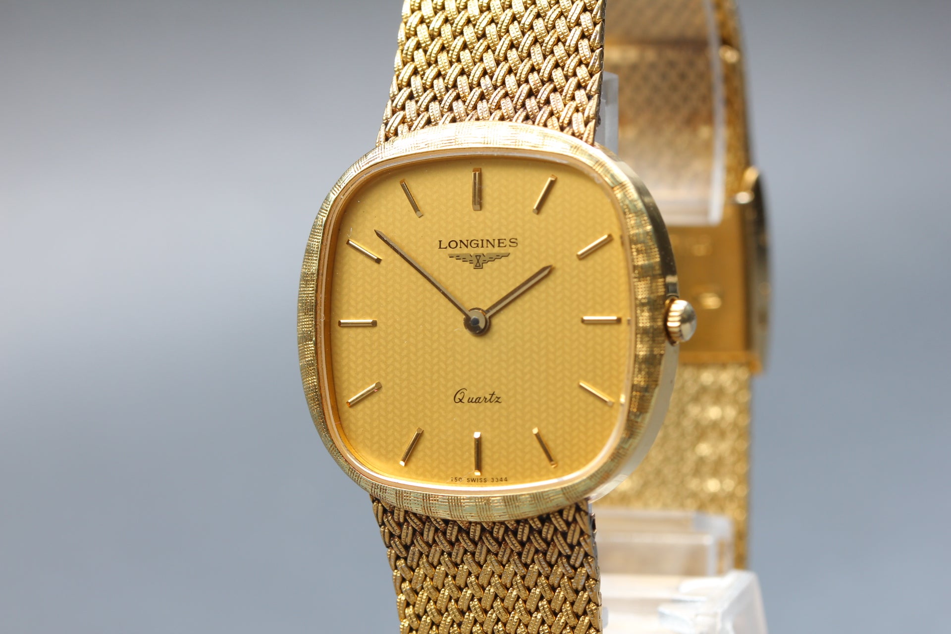 Near MINT LONGINES 150 3344 30mm Quartz L150.4 Gold Dial Men's Watch Vintage